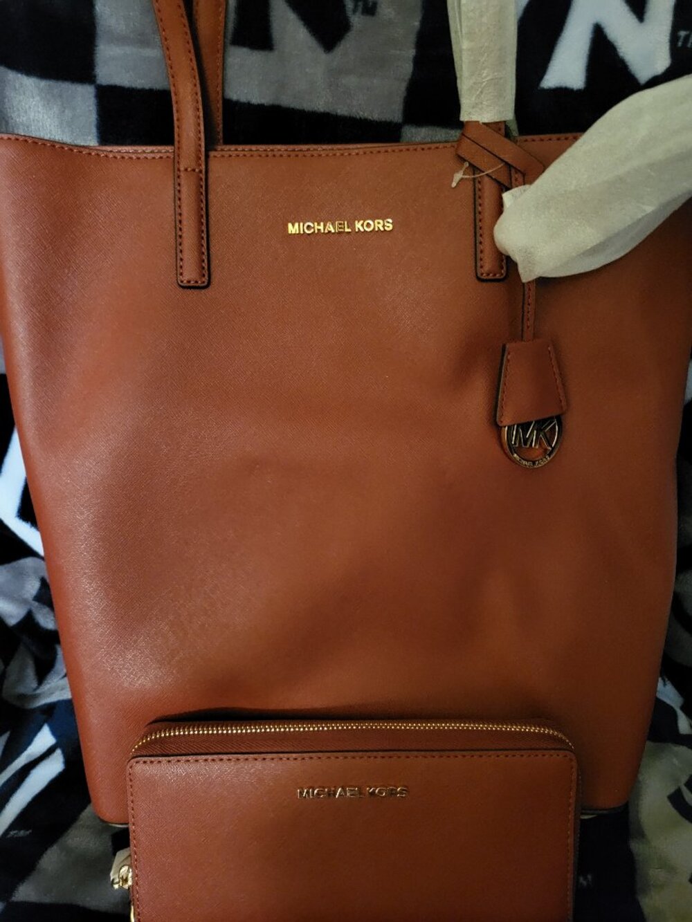 New Michael Kors Handbag and Wallet